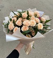 Букет Кремовые розы Латте в Кошехабль