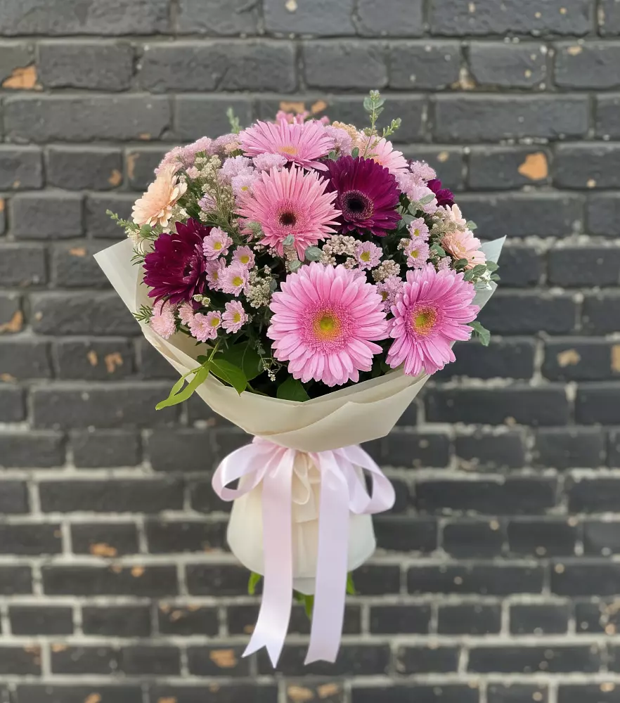 Букет цветов из: Герберы и Хризантемы в Кошехабль