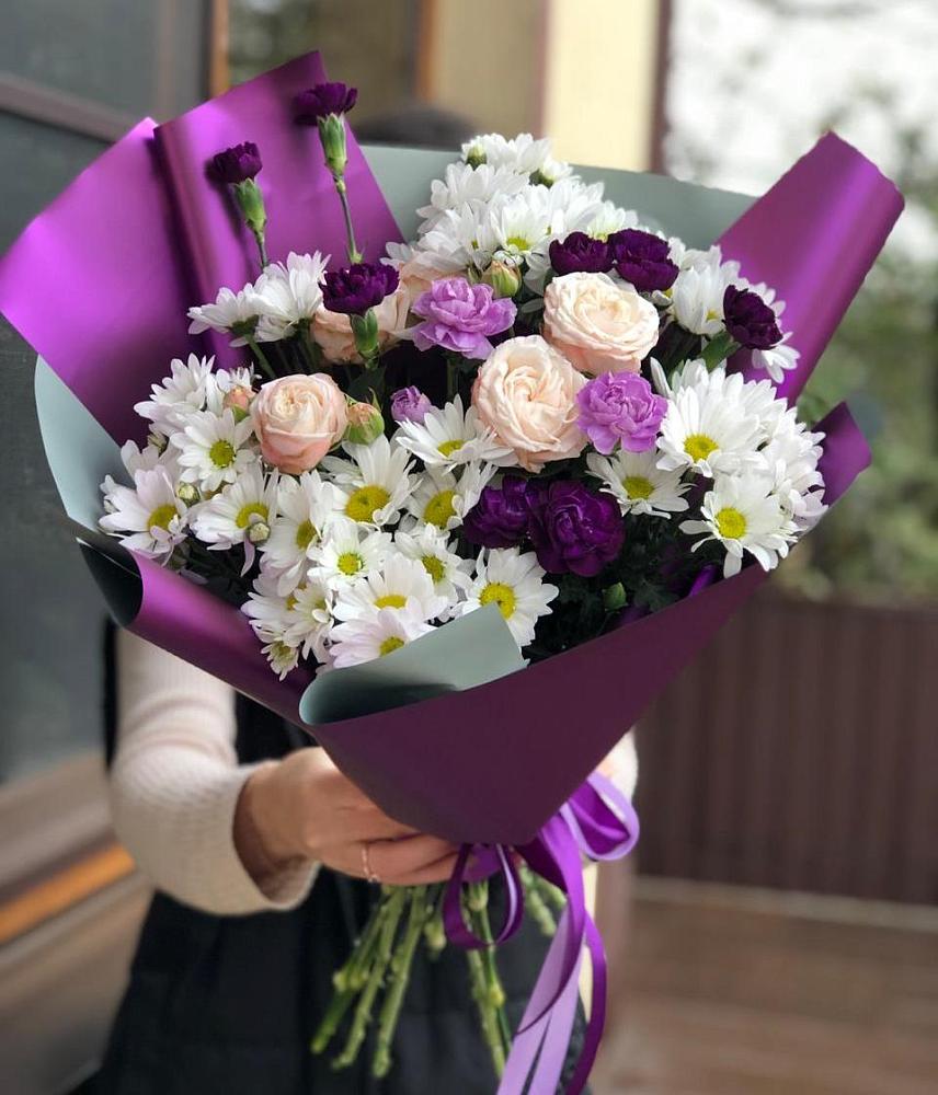 Букет цветов из: Хризантемы, Гвоздики и Розы в Кошехабль