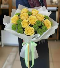 Букет цветов из:  Хризантемы и Розы в Кошехабль