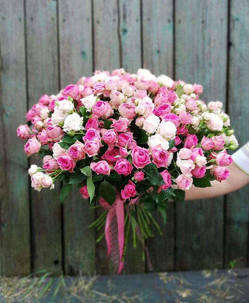 Букет Розовые кустовые розы Натали и Лав Лидия в Кошехабль