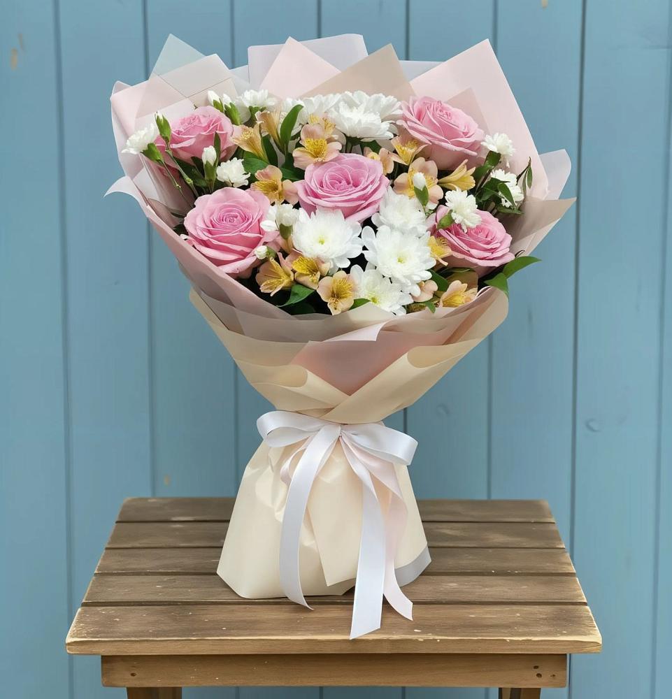 Букет цветов из: Гвоздики, Орхидеи и Розы в Кошехабль