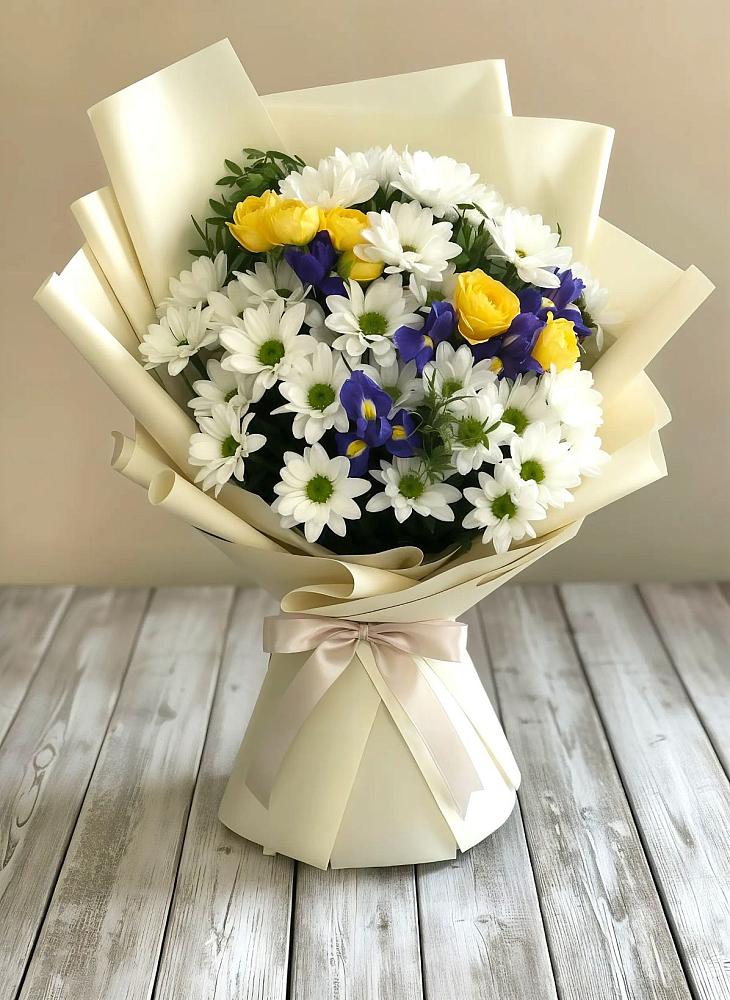 Букет цветов из: Ирисы, Хризантемы и Розы в Кошехабль