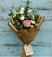 Букет цветов из:  Розы и Лизиантусы в Кошехабль